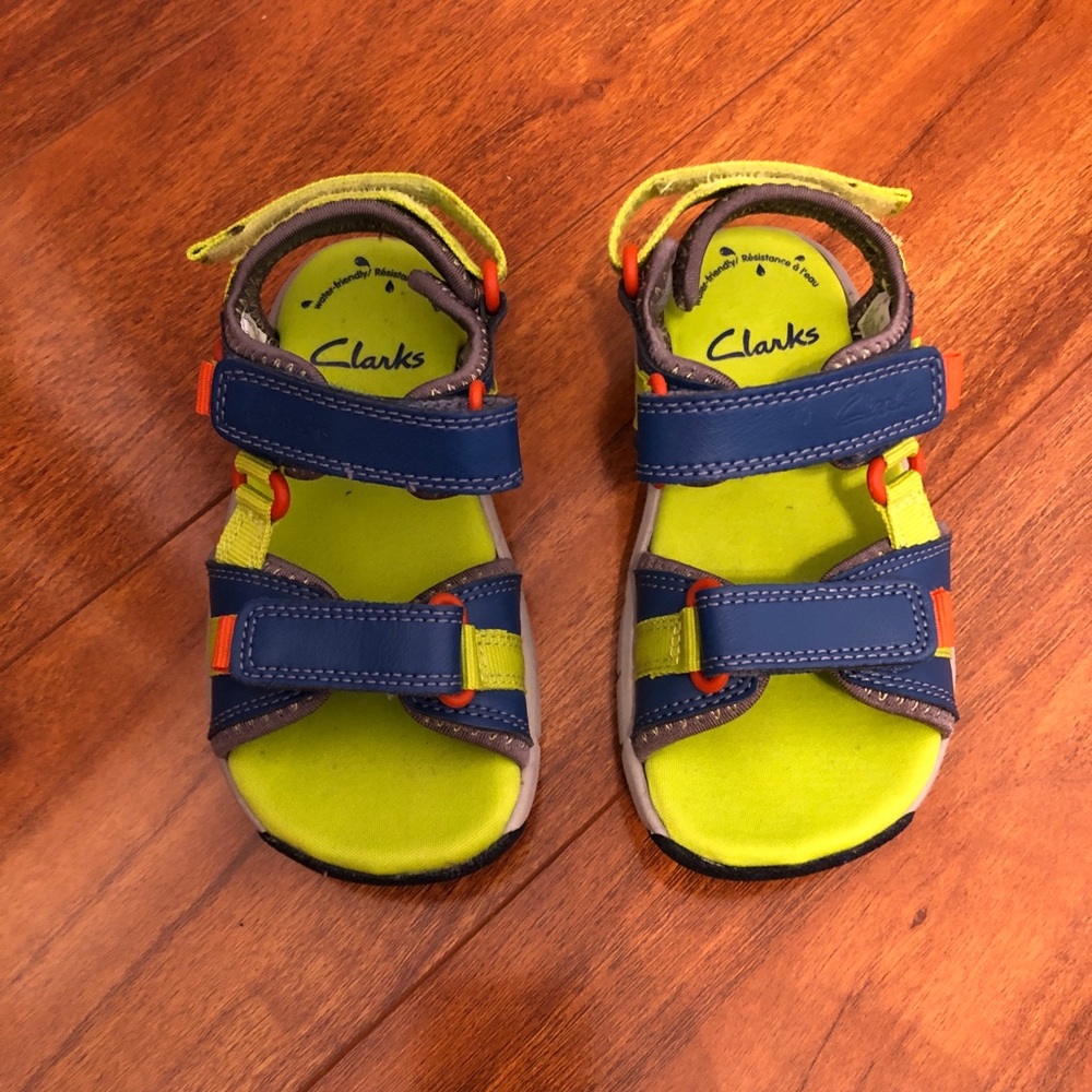 NWOT Clarks toddler water shoes/sandals
